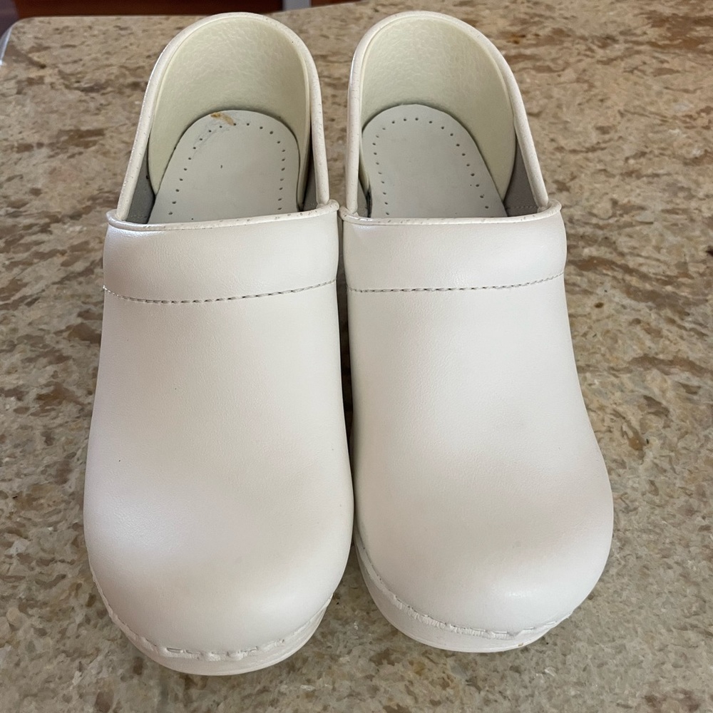 White Dansko Clogs- Size 35
